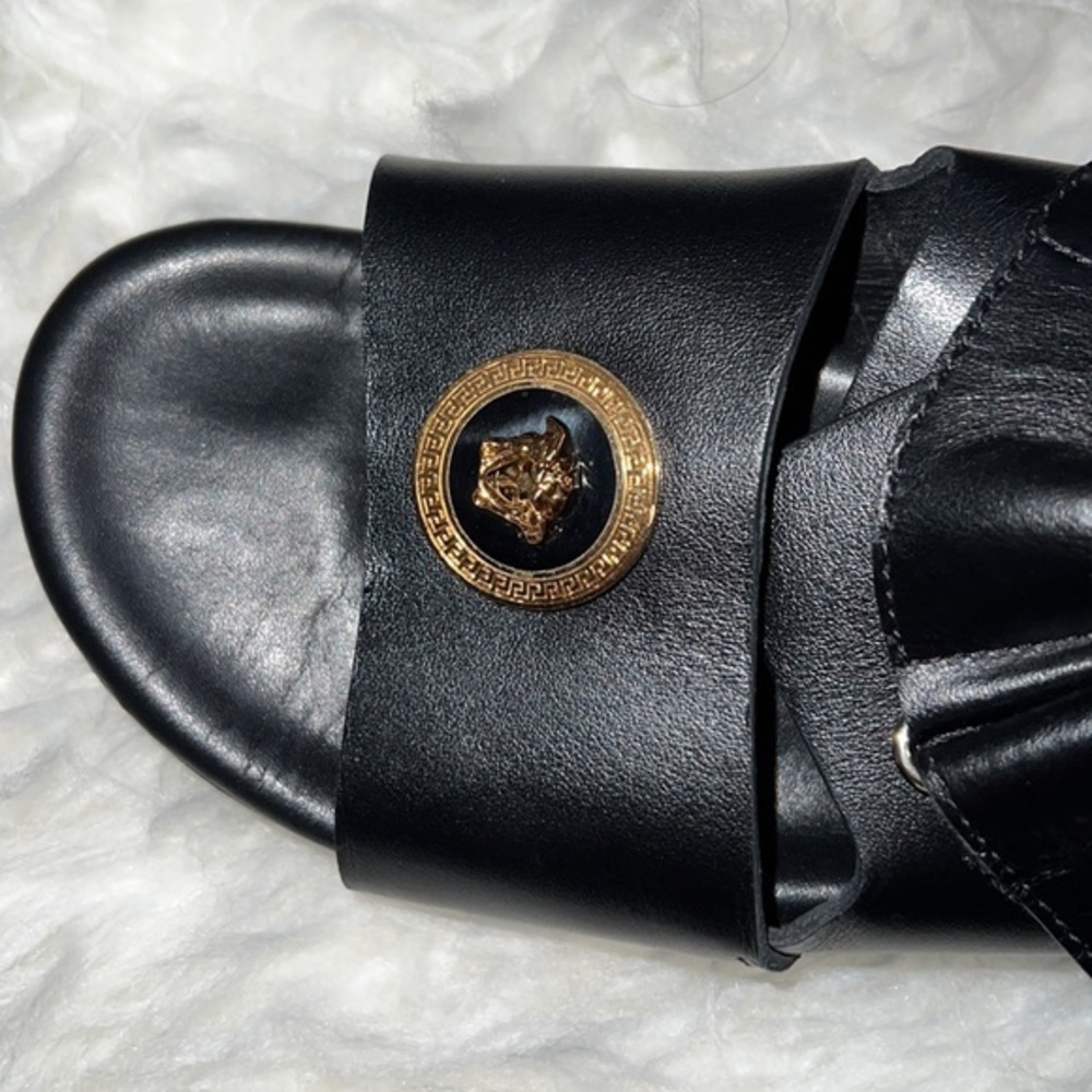 Versace‎ slides - Picture 5 of 7
